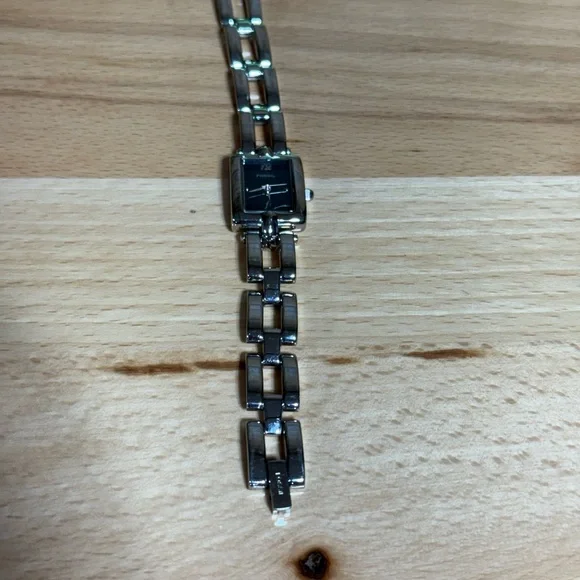 Fossil Black and Silver Women's Watch - Picture 3 of 9